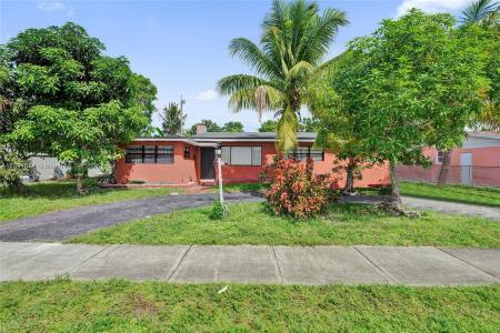 685 NE 180th St, Miami, Florida 33162, USA