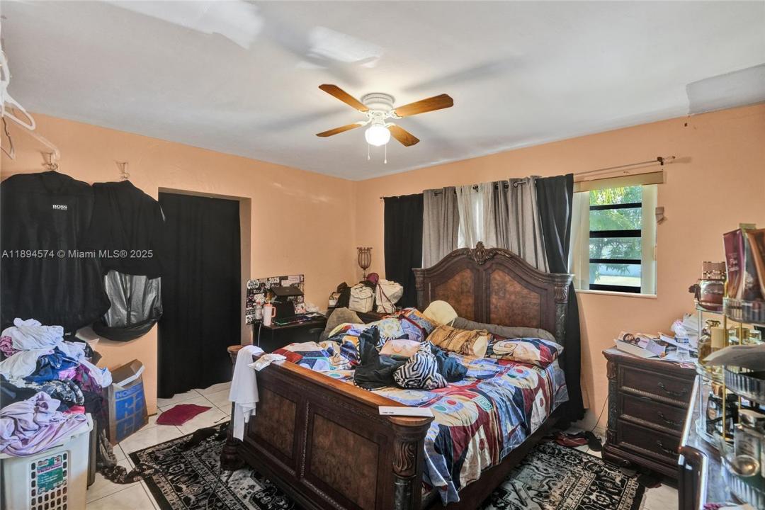 685 NE 180th St, Miami, Florida 33162