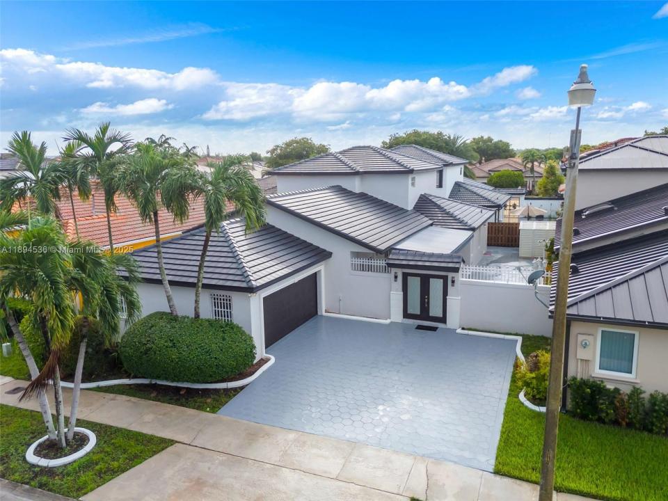14820 NW 87th Ct, Miami Lakes, Floryda 33018, USA