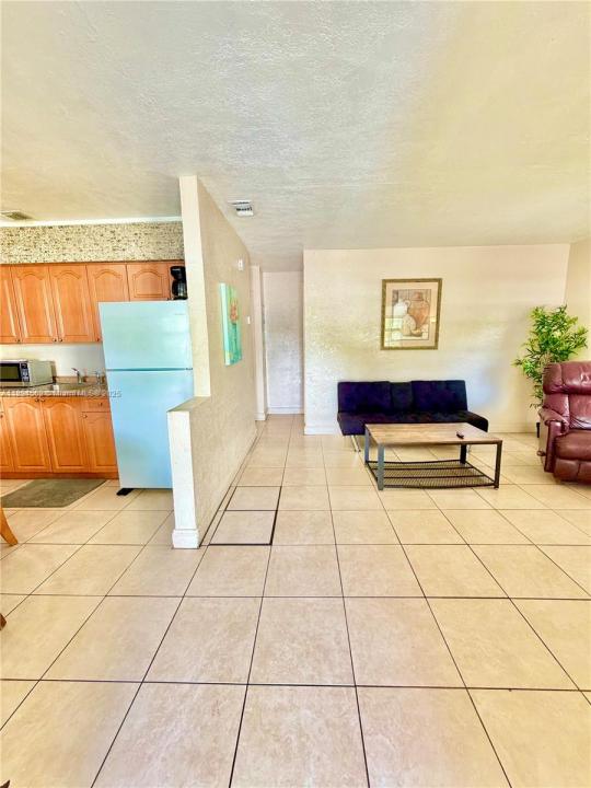 211 Stirling Rd 1, Dania Beach, フロリダ 33004, アメリカ合衆国