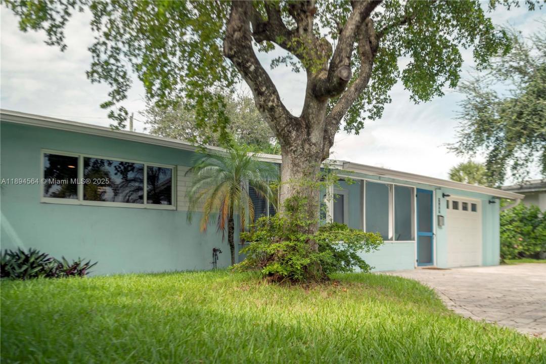 269 SE 8th Ave, Deerfield Beach, Florida 33441