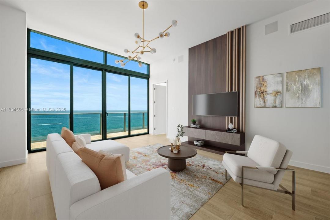 900 N Ocean Blvd UPH04, Pompano Beach, Floryda 33062, USA