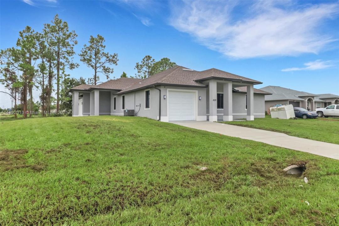 4501/4503 SW 15th ST, Lehigh Acres, Floride 33973, États-Unis