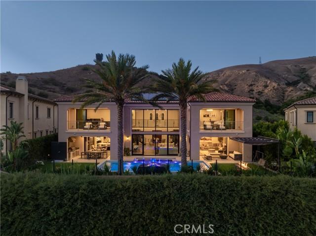 Leafy, Irvine, California 92602