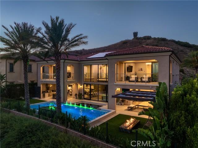 Leafy, Irvine, California 92602