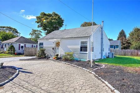 121 Hamilton Avenue, Warwick, RI 02886, USA