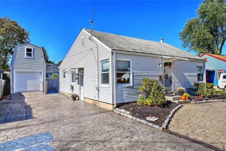 121 Hamilton Avenue, Варвик, Род Айленд 02886, Соединенные Штаты