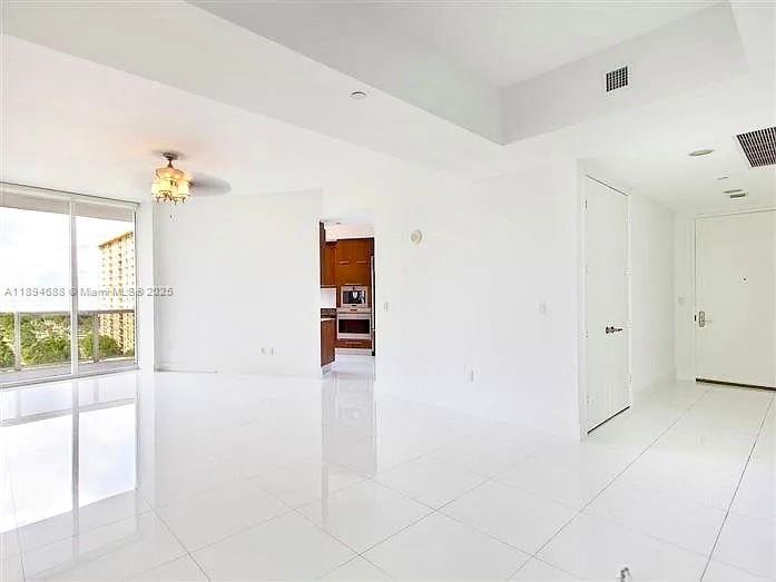 15901 Collins Ave 705, Sunny Isles Beach, فلوريدا 33160, الولايات المتحدة