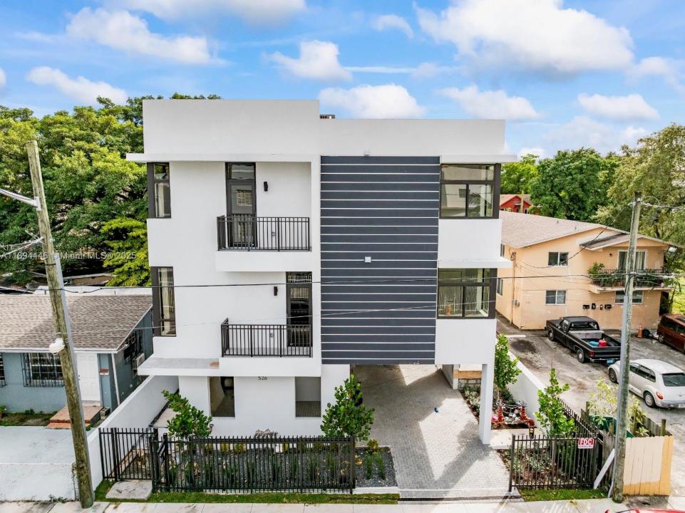 526 SW 2nd St 1, Miami, فلوريدا 33130, الولايات المتحدة