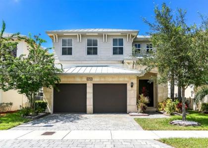 6950 NW 104th Ct, Doral, Florida 33178, USA