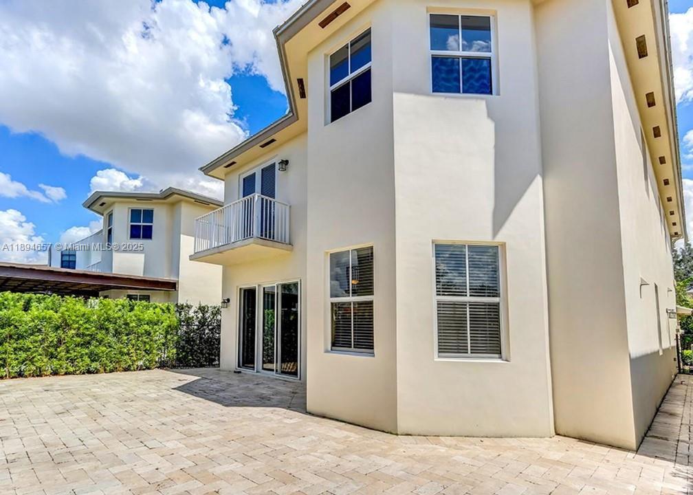 6950 NW 104th Ct, Doral, Florida 33178