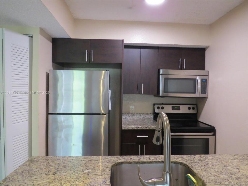 5760 Rock Island Rd 323, Tamarac, Flórida 33319, Estados Unidos