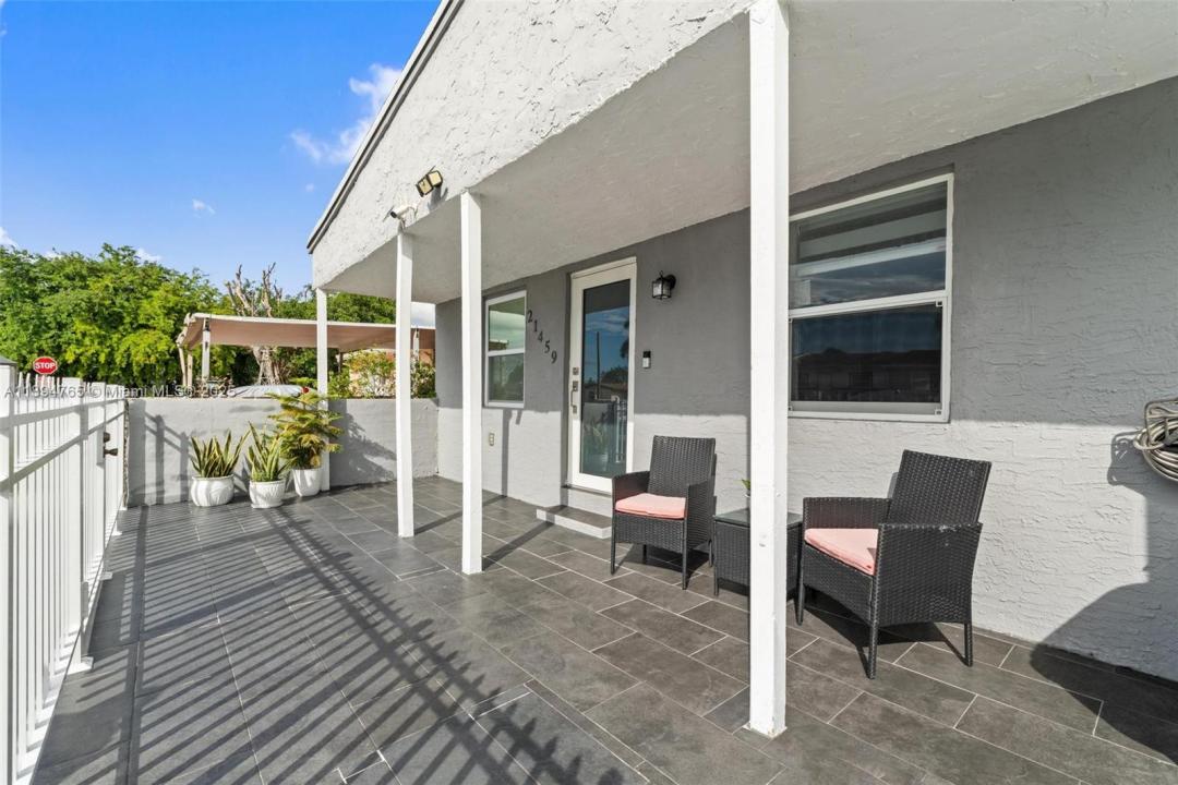 21459 NW 40th Cir Ct, Miami Gardens, Florida 33055, HOA KỲ