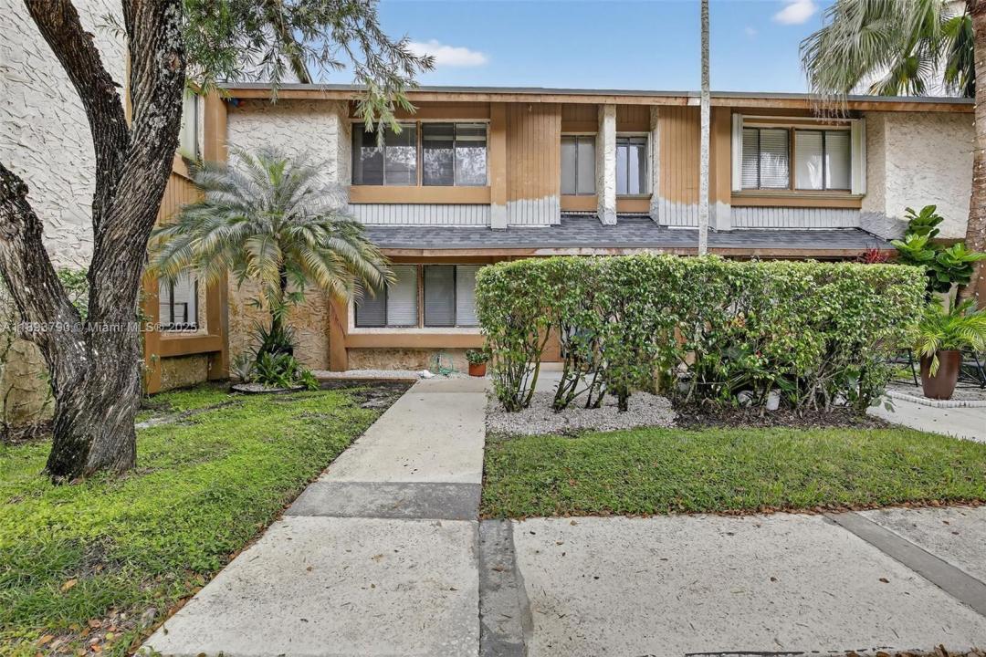 247 Wimbledon Lake Dr, Plantation, פלורידה 33324, ארצות הברית של אמריקה