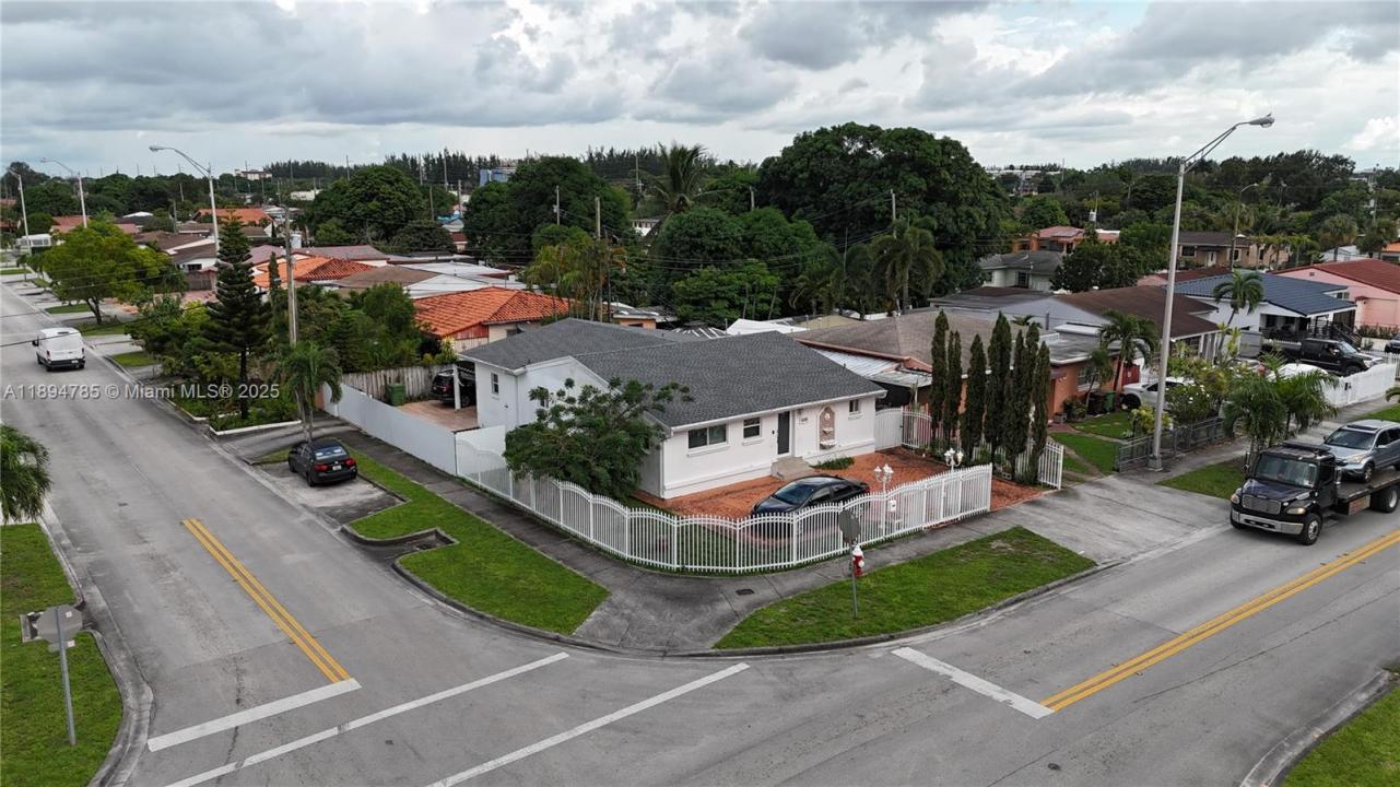 3495 W 2nd Ave, Hialeah, Флорида 33012, Соединенные Штаты
