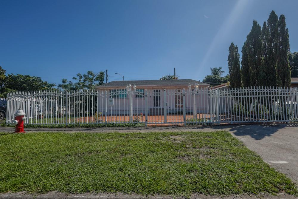 3495 W 2nd Ave, Hialeah, Флорида 33012, Соединенные Штаты