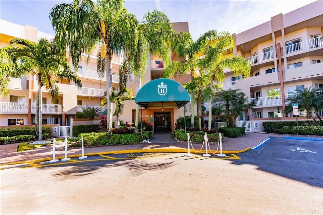 7440 Granville Dr 213, Tamarac, Floride 33321, États-Unis