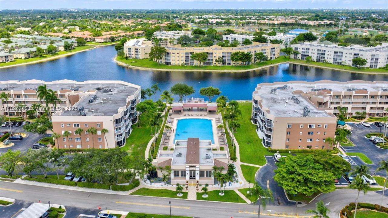 7440 Granville Dr 213, Tamarac, Floride 33321, États-Unis