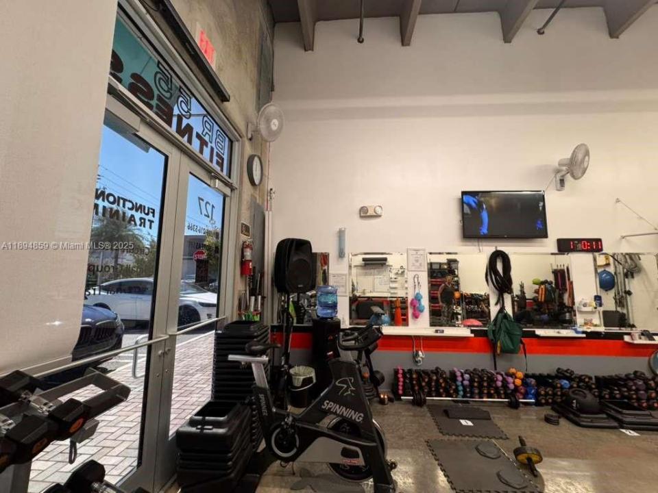 10890 NW 17th St 127, Sweetwater, Florida 33172, Estados Unidos