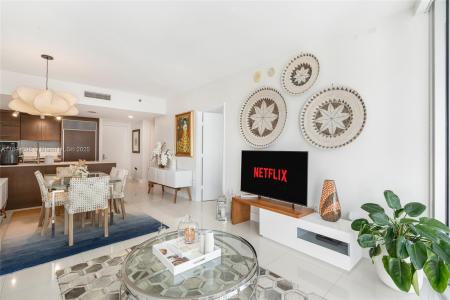 475 Brickell Ave 3111, Miami, Florida 33131, USA