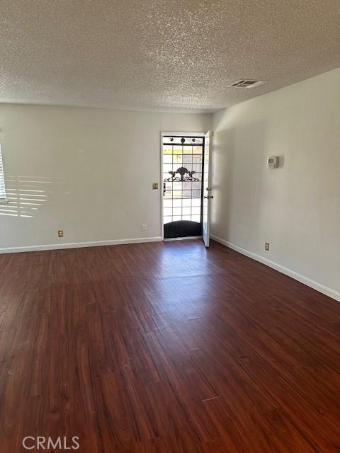 Thunderbird, Apple Valley, California 92307