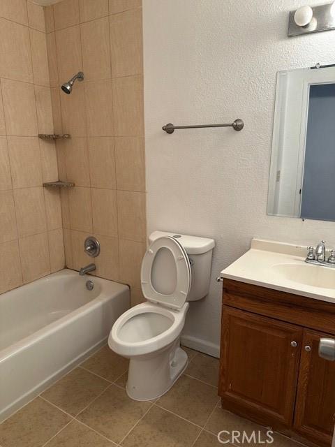 Thunderbird, Apple Valley, California 92307