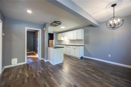 106 Echo Road, Glocester, Rhode Island 02814, HOA KỲ