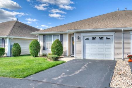 1901 Village Green Circle, Coventry, Род Айленд 02816, Соединенные Штаты