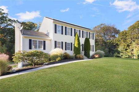 15 Victoria Lane, Scituate, RI 02831, USA
