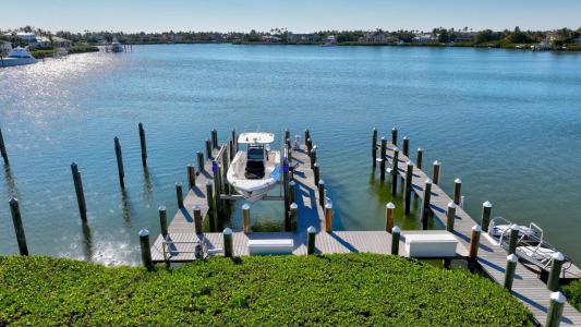 6900 SE Harbor Circle, Stuart, 佛羅里達州 34996, 美國