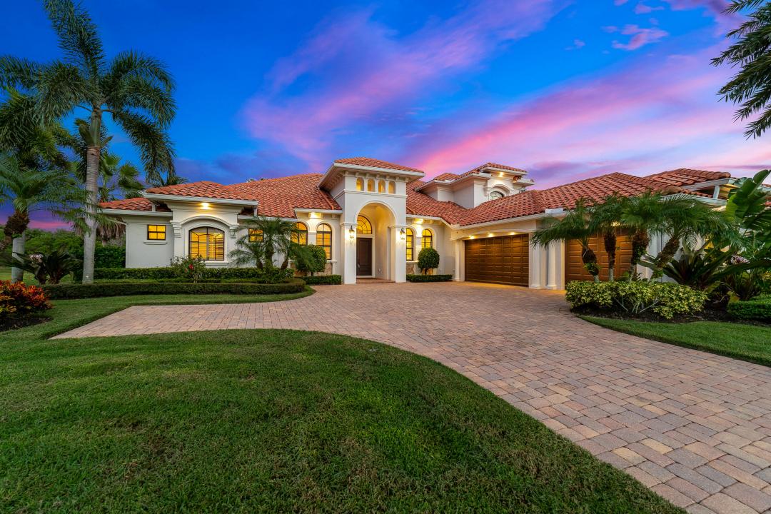 174 SE Strada Tione, Port Saint Lucie, Florida 34952