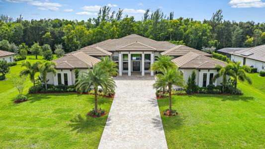 11961 Torreyanna Circle, Palm Beach Gardens, Florida 33412