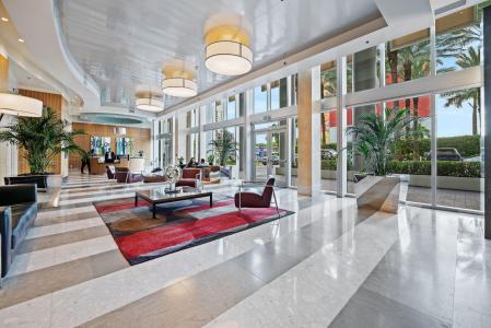 175 SW 7th Street 1600, Miami, Florida 33130, Stati Uniti