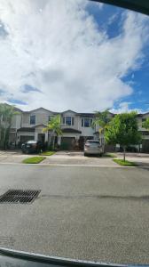 6002 Clydesdale Court, Davie, Florida 33314
