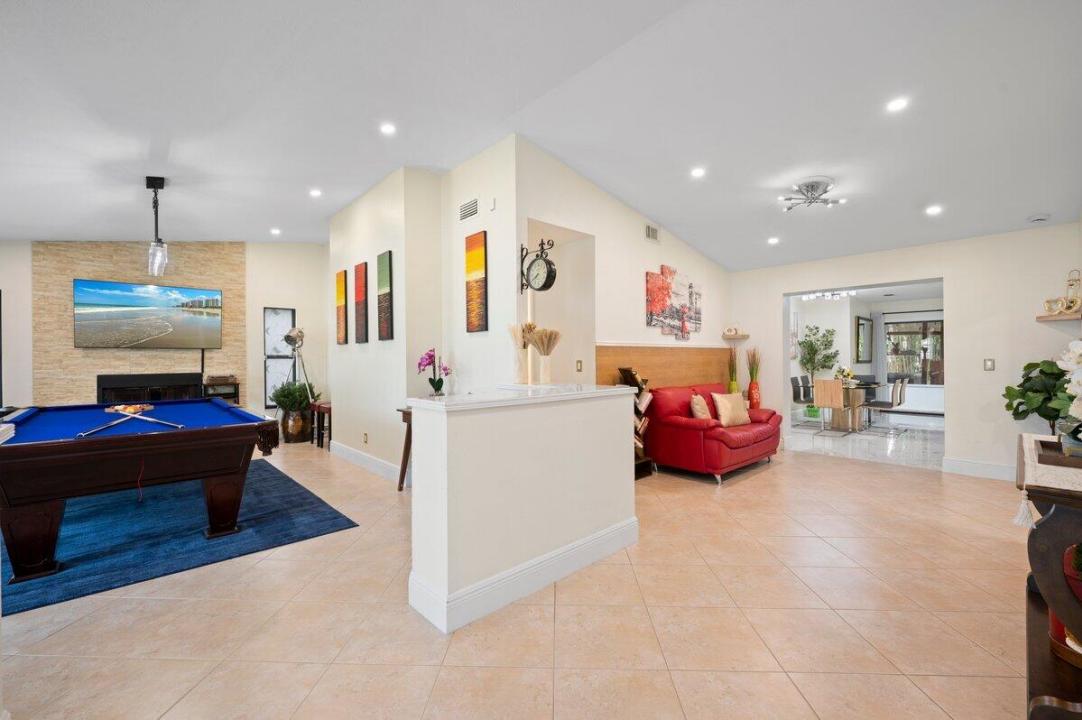 1992 SW Brisbane Street, Port Saint Lucie, Floride 34984, États-Unis