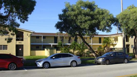 2285 NE 172nd St, North Miami Beach, Florida 33160
