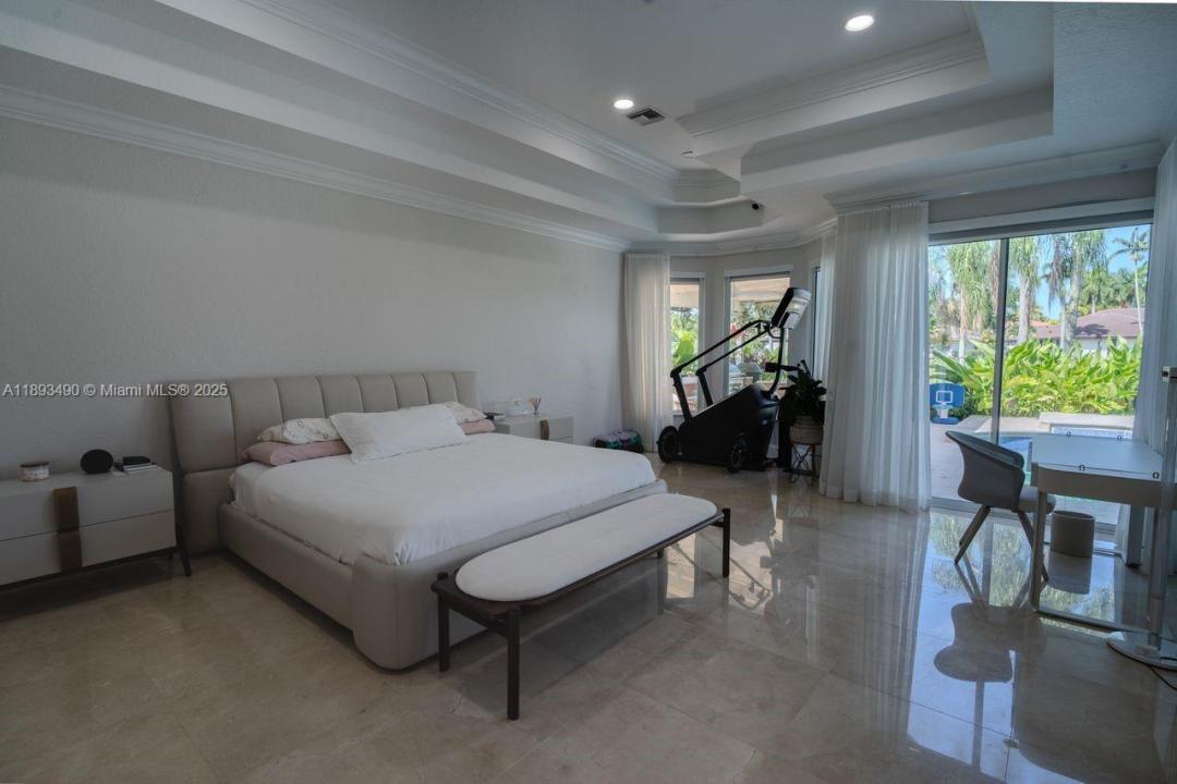 2493 Poinciana Dr, Weston, Florida 33327