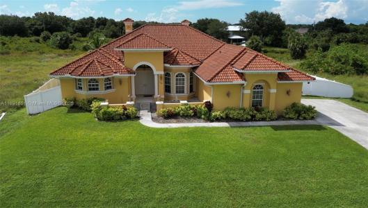 1509 Moore Ave, Lehigh Acres, Florida 33972