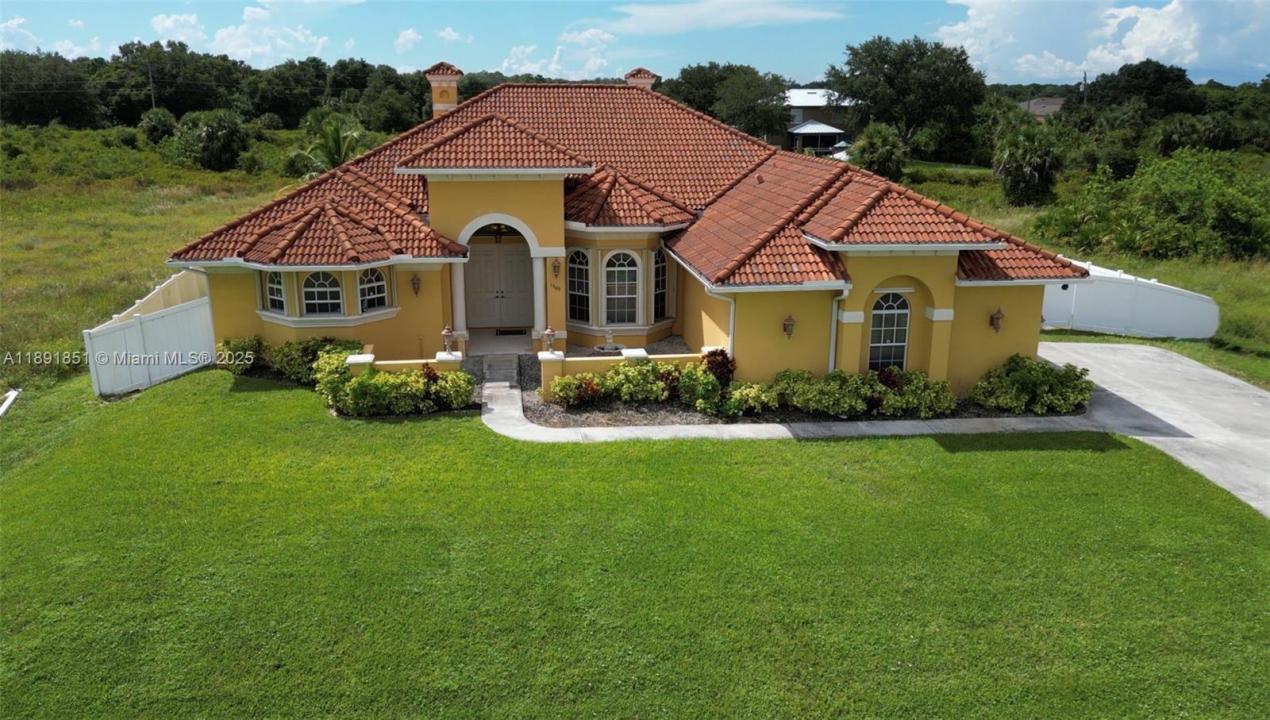 1509 Moore Ave, Lehigh Acres, Florida 33972
