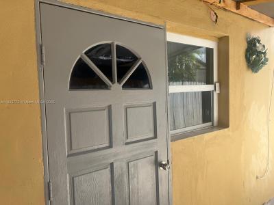 4361 SW 3rd St 1, Miami, Florida 33134, USA