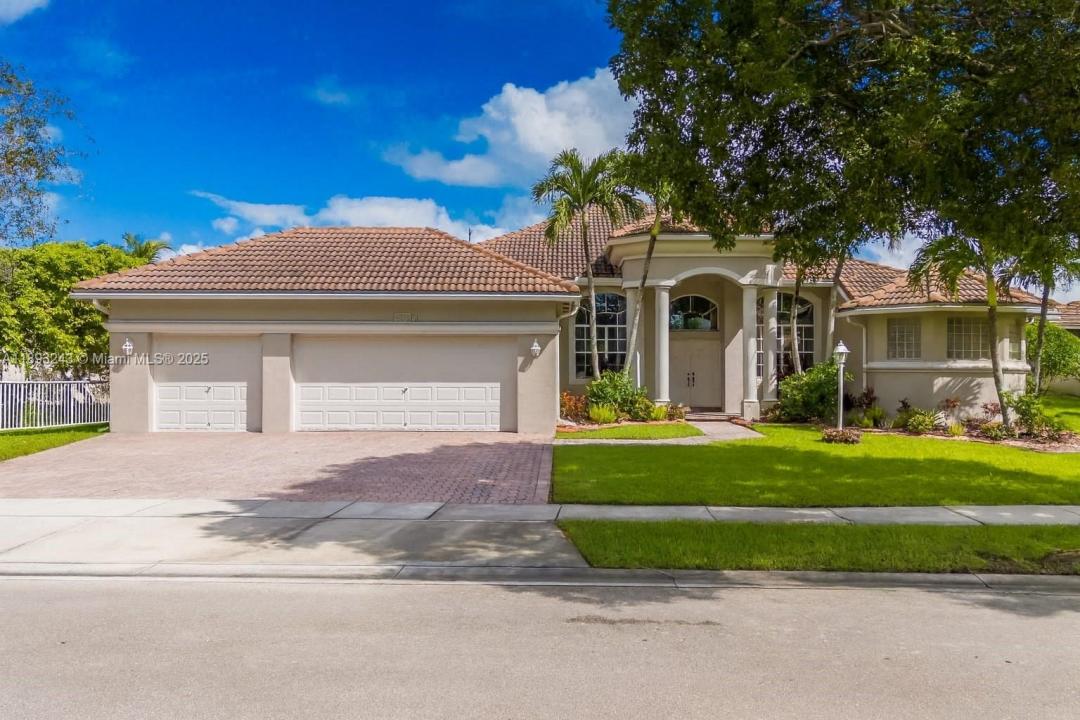 14032 NW 15th Dr, Pembroke Pines, Florida 33028