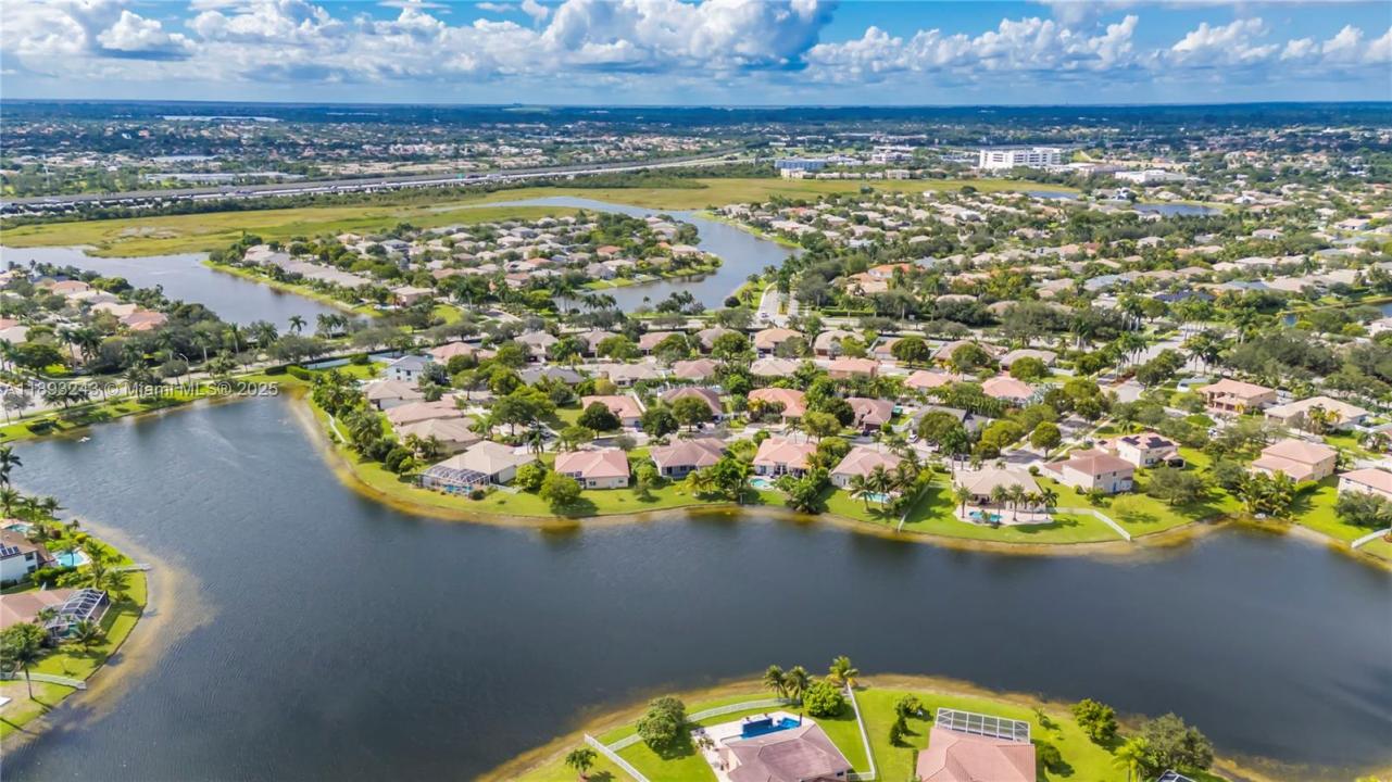 14032 NW 15th Dr, Pembroke Pines, Florida 33028