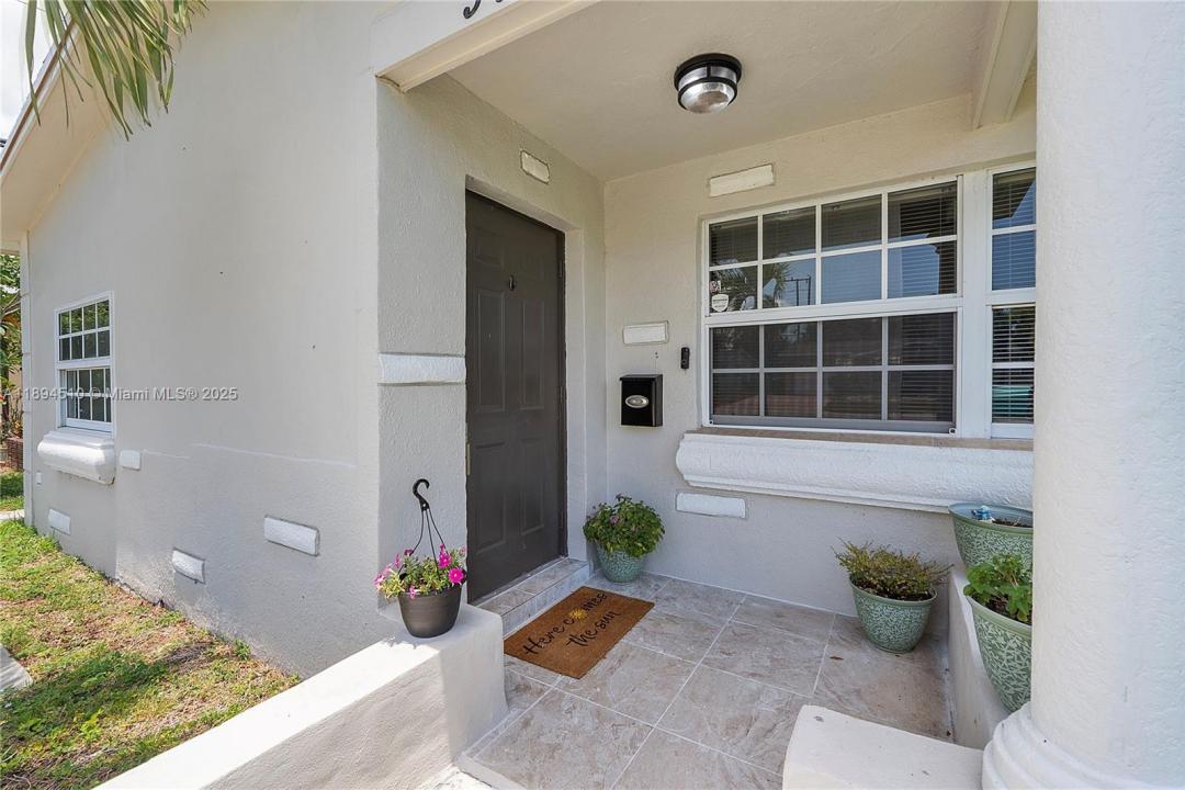 3301 NW 42nd St, Lauderdale Lakes, Florida 33309