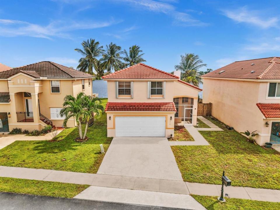 3218 W Buena Vista Dr, Margate, Florida 33063