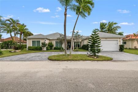 4906 N Travelers Palm Ln, Tamarac, Florida 33319