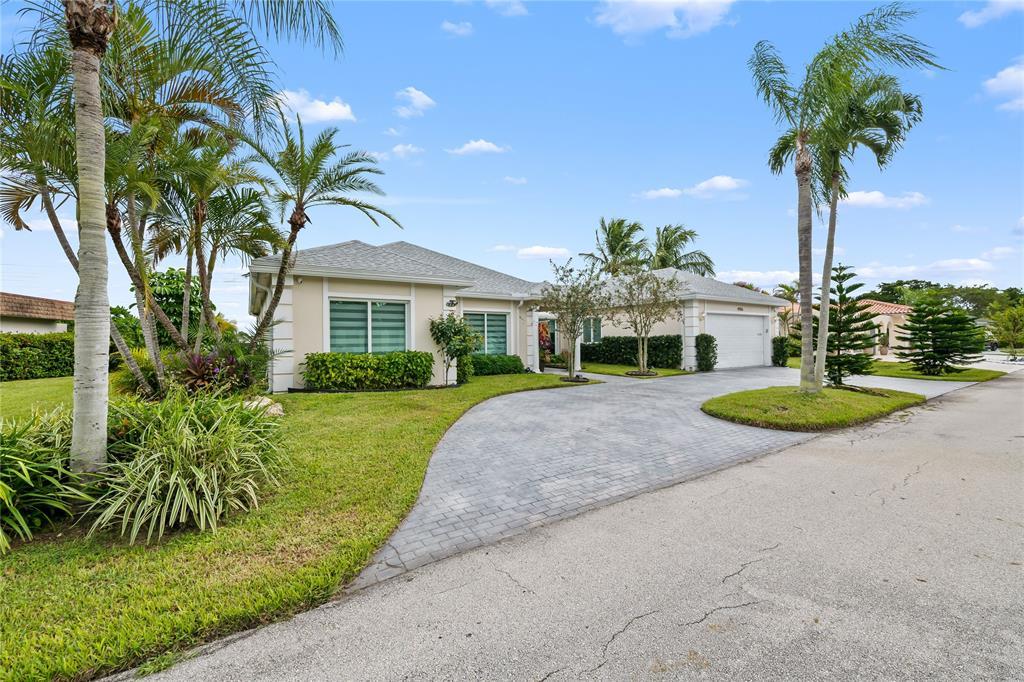 4906 N Travelers Palm Ln, Tamarac, Florida 33319