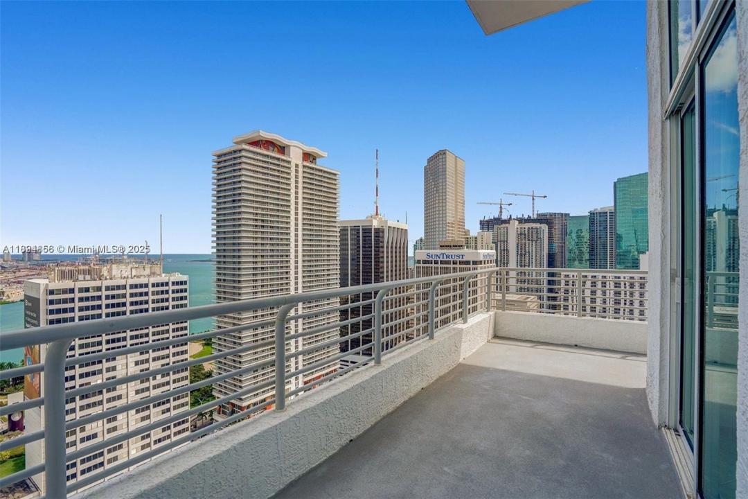 133 NE 2nd Ave LPH3502, Miami, Florida 33132