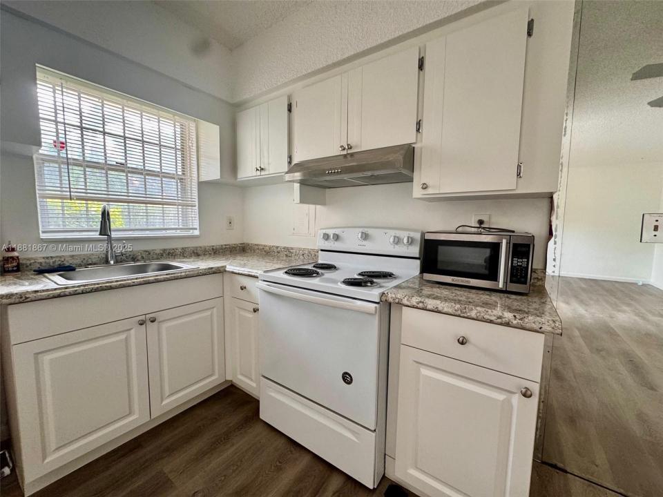 1755 NE 116th Rd 9, North Miami, 佛羅里達州 33181, 美國