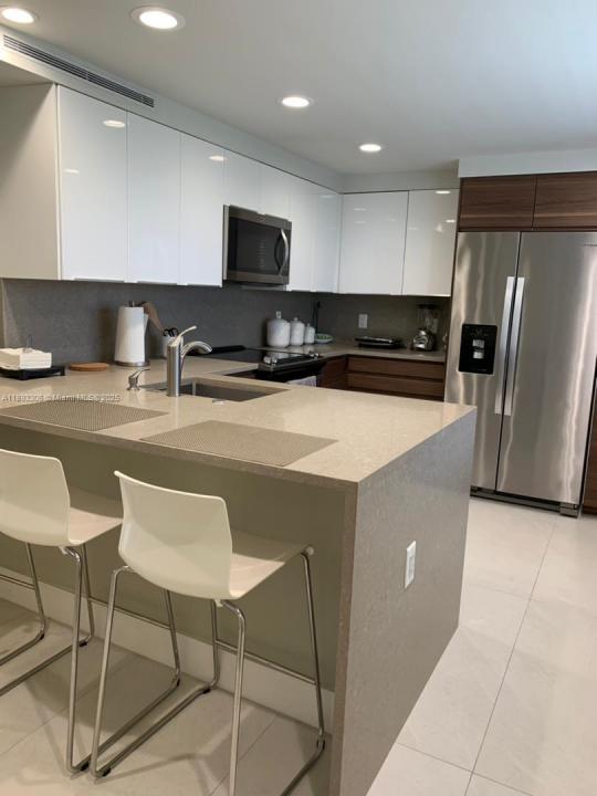 3507 Oaks Way 802, Pompano Beach, Flórida 33069, Estados Unidos