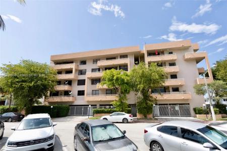 8101 Byron Ave 508, Miami Beach, Florida 33141, USA